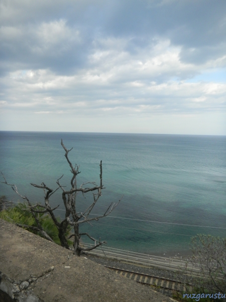 Sağdan da demiryolu katıldı